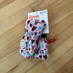 Kombi Mittens size XXS 6 Months-12 Months (Multicolor Heart design) Never worn